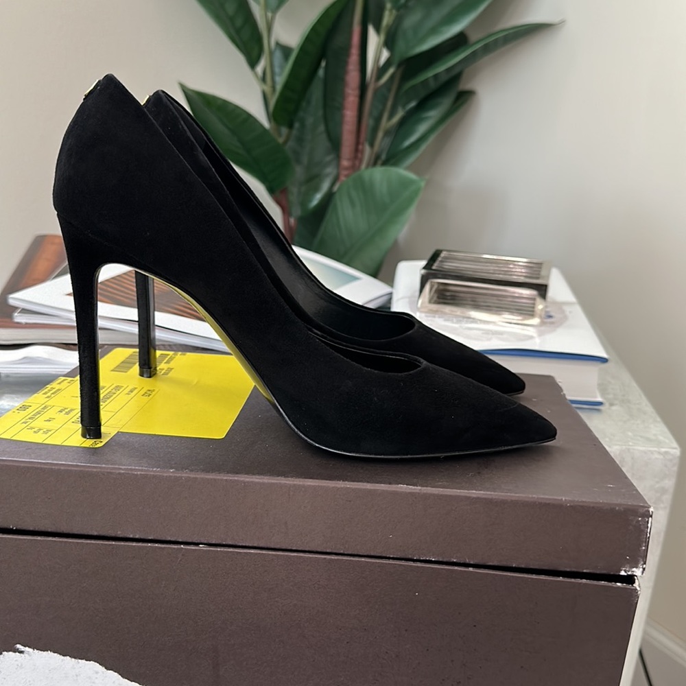 Louis vuitton pumps - Picture 5 of 9